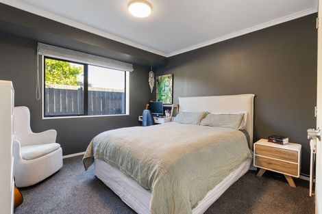 Photo of property in 28 Madison Street, Cambridge, 3434