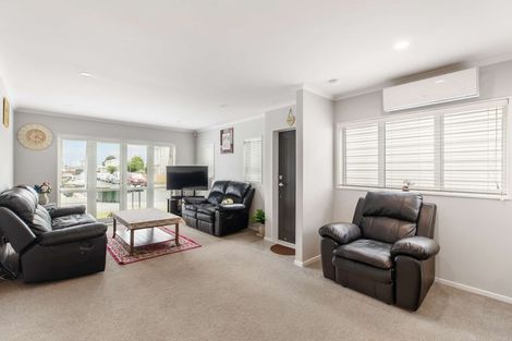 Photo of property in 51 Tribute Loop, Takanini, 2112