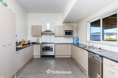 Photo of property in 24 Bouverie Street, Petone, Lower Hutt, 5012