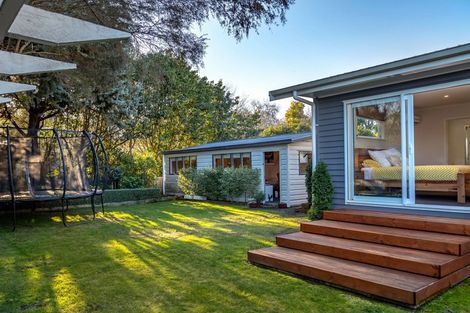 Photo of property in 2 Kempton Street, Greytown, 5712