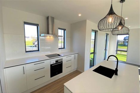 Photo of property in 4 Oriel Way, Rolleston, 7614