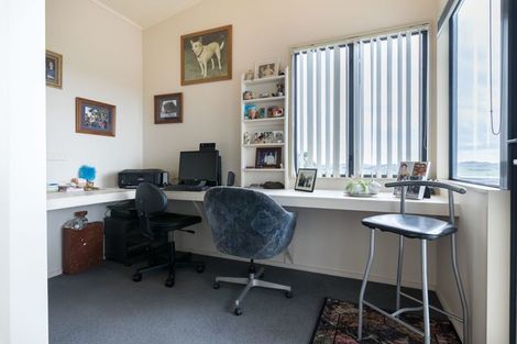 Photo of property in 3/32 Hand Road, Helensville, 0800