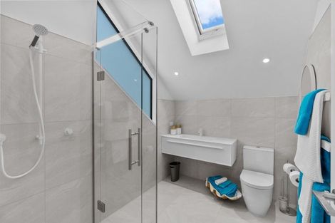 Photo of property in 14b Alfred Street, Northcote Point, Auckland, 0627