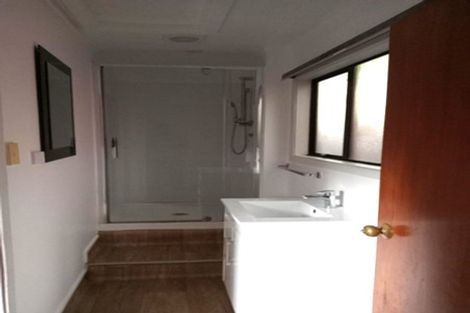 Photo of property in 105 Tidal Road, Mangere, Auckland, 2022