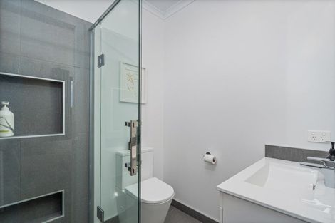 Photo of property in 5 Victoria Street, Coromandel, 3506