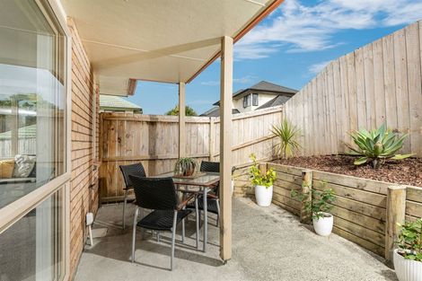 Photo of property in 7 Elder Place, Massey, Auckland, 0614