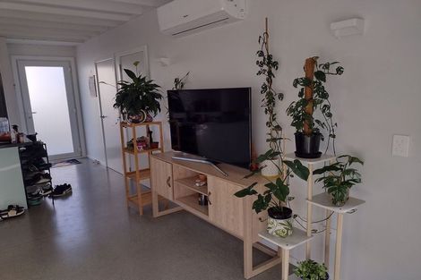 Photo of property in 33c Bracken Road, Paparangi, Wellington, 6037