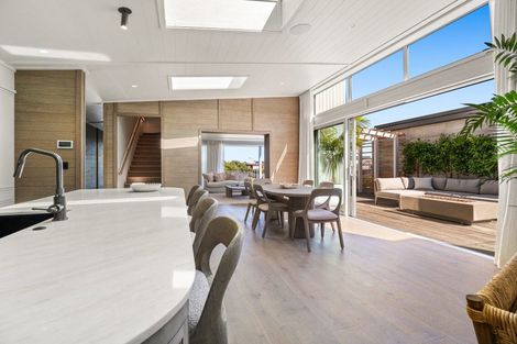 Photo of property in 10a Sunbrae Grove, Mount Maunganui, 3116