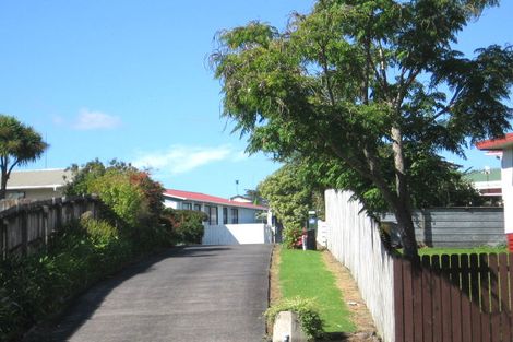 Photo of property in 1/23 Starforth Place, Henderson, Auckland, 0612