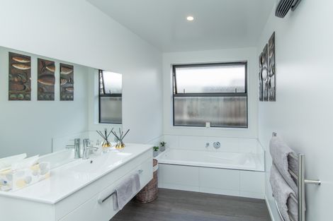 Photo of property in 24 Lilian Street, Kaiapoi, 7630