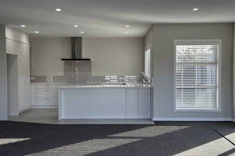 Photo of property in 6 Cassin Place, Taradale, 4112