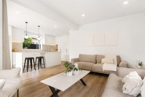 Photo of property in 18 Dover Street, St Albans, Christchurch, 8014