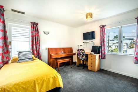 Photo of property in 38a/1 Norwood Road, Bayswater, Auckland, 0622