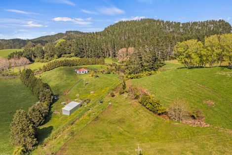 Photo of property in Makara Road, Te Popo, Stratford, 4394