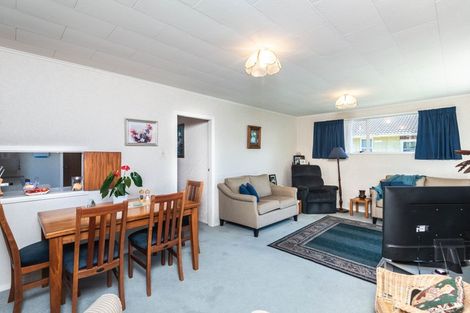 Photo of property in 13 Saint Ronans Avenue, Waterloo, Lower Hutt, 5011