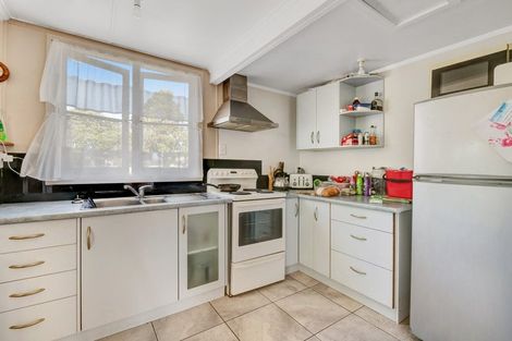 Photo of property in 4 James Mcleod Road, Shelly Beach, Helensville, 0874