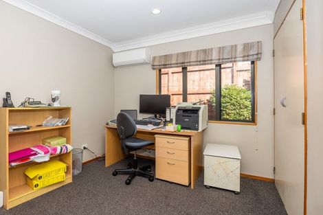 Photo of property in 1 Sunnyhills Avenue, Glenview, Hamilton, 3206