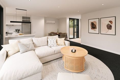 Photo of property in 215 Stokes Valley Road, Stokes Valley, Lower Hutt, 5019