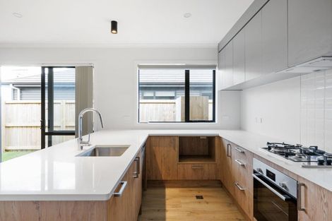 Photo of property in 27u3 Norman Street, Nawton, Hamilton, 3200