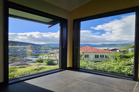 Photo of property in 35 Ticehurst Road, Lyttelton, 8082