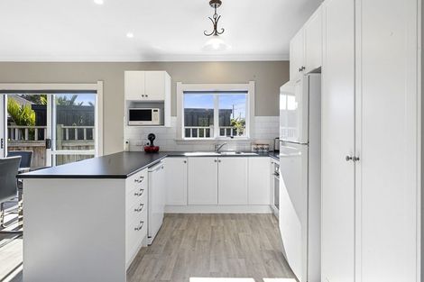 Photo of property in 50a Carrington Street, Lower Vogeltown, New Plymouth, 4310