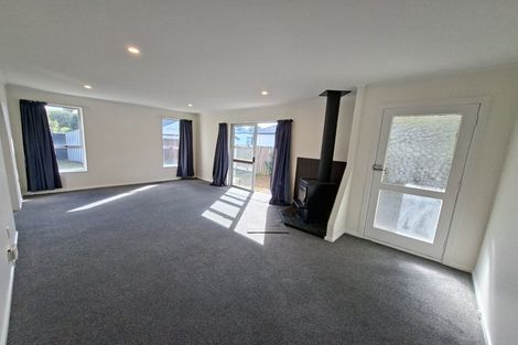 Photo of property in 6 Inverell Place, North New Brighton, Christchurch, 8083