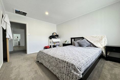 Photo of property in 31 Hill Crescent, Papakura, 2110