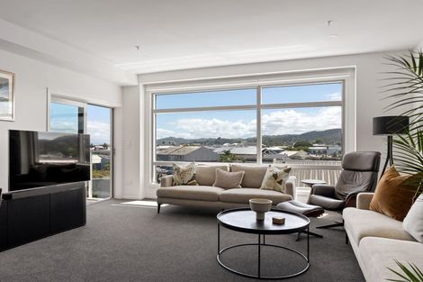 Photo of property in Marina View Apartments, 303/4 Reads Quay, Gisborne, 4010