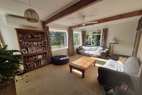 Photo of property in 51 Huntingdon Street, Northland, Wellington, 6012