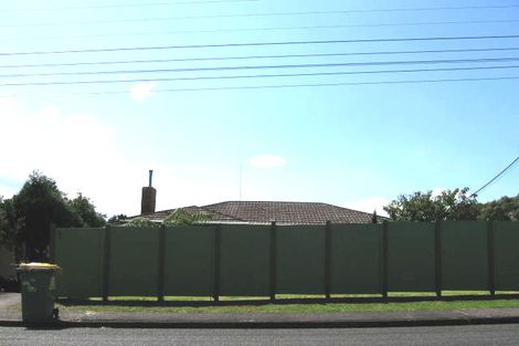 Photo of property in 1/3 Blease Street, New Lynn, Auckland, 0600