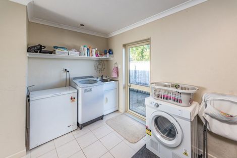 Photo of property in 22 Sherwood Place, Springvale, Whanganui, 4501