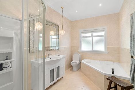 Photo of property in 184 Gladstone Road, Levin, 5571