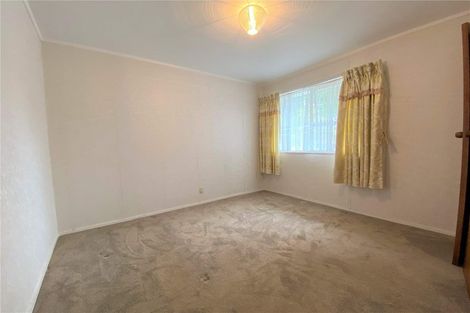 Photo of property in 41 Priestley Drive, Bucklands Beach, Auckland, 2014