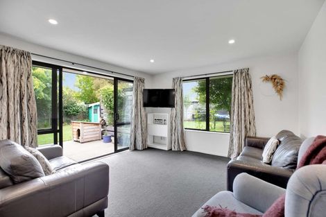 Photo of property in 8 Duggan Close, Rolleston, 7614