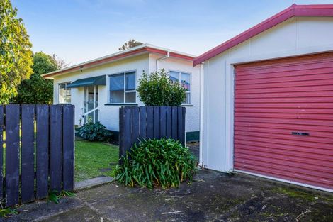 Photo of property in 188 South Road, Hawera, 4610