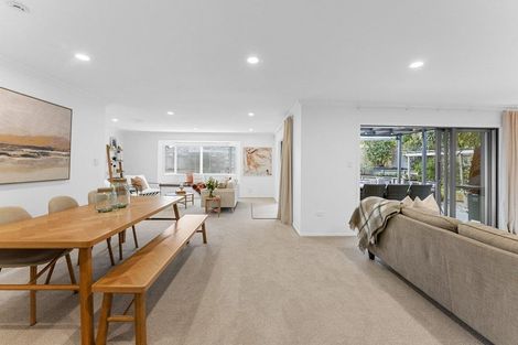 Photo of property in 10f Tupare Place, Highlands Park, New Plymouth, 4312