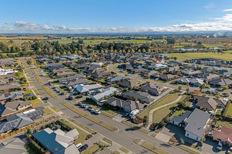 Photo of property in 16 Gilchrist Place, Kaiapoi, 7630