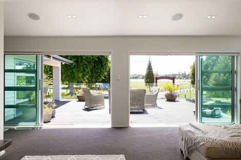 Photo of property in 163 Lake Crescent, Hamilton Lake, Hamilton, 3204