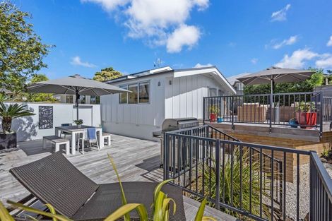 Photo of property in 49a Riverhills Avenue, Pakuranga Heights, Auckland, 2010