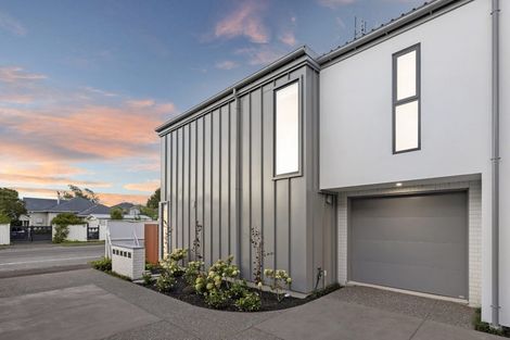 Photo of property in 1/100 Innes Road, St Albans, Christchurch, 8052