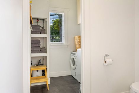 Photo of property in 12 Rewarewa Road, Te Atatu Peninsula, Auckland, 0610