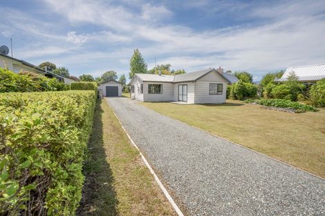 Photo of property in 39 Home Street, Manapouri, 9679