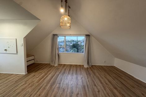 Photo of property in 39 Redwing Street, Browns Bay, Auckland, 0630