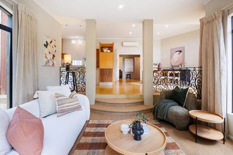 Photo of property in 3 The Oaks, Awapuni, Palmerston North, 4412