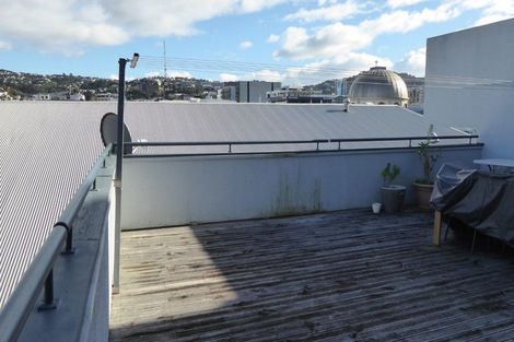 Photo of property in 10/88u Brougham Street, Mount Victoria, Wellington, 6011