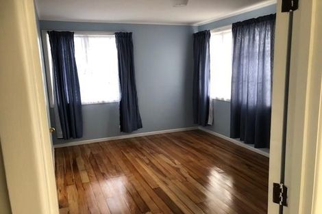 Photo of property in 4 Kereru Street, Henderson, Auckland, 0612
