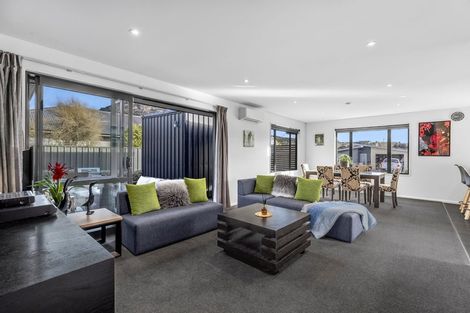 Photo of property in 5 Marbleleaf Lane, Albert Town, Wanaka, 9305