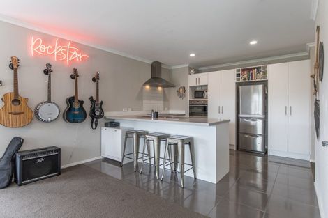 Photo of property in 210 Mount Herbert Road, Waipukurau, 4285