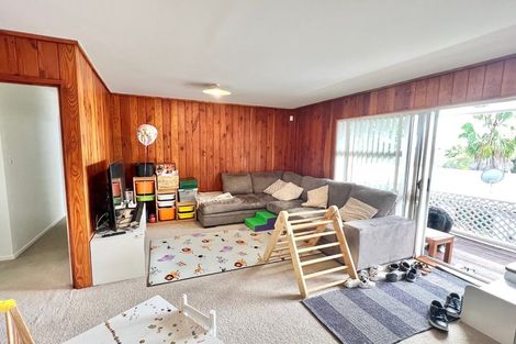 Photo of property in 89 Woodglen Road, Glen Eden, Auckland, 0602