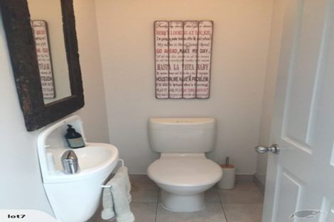 Photo of property in 51 Minaret Drive, Bucklands Beach, Auckland, 2014